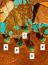 Load image into Gallery viewer, Kinsel Gold Necklace
