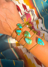 Load image into Gallery viewer, Royal Cuff - Turnback Pony ™ - Cuff
