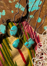 Load image into Gallery viewer, Leni Necklace
