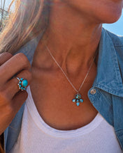 Load image into Gallery viewer, Laid-Back Necklace
