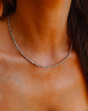 Load image into Gallery viewer, Gold &amp; Silver Alternating Navajo Pearl Necklace
