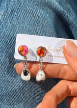 Load image into Gallery viewer, Aven Earrings
