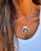 Load image into Gallery viewer, Naja Chain Necklace
