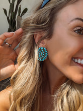 Load image into Gallery viewer, Cluster Turquoise Earrings
