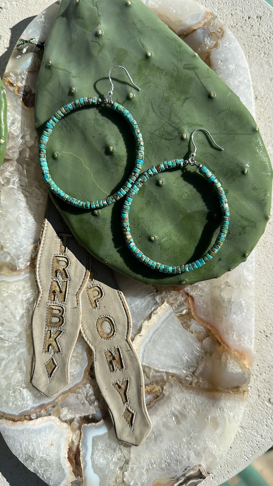 Hidden Valley Navajo Pearl Style Earrings - Turnback Pony ™ - Earrings