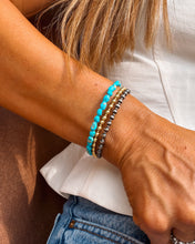 Load image into Gallery viewer, Kingman Turquoise Bracelet
