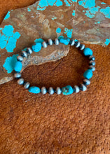 Load image into Gallery viewer, Cambri Navajo Style Pearl Bracelet
