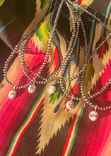 Load image into Gallery viewer, Taylor Wild Horse Navajo Style Pearl Necklace
