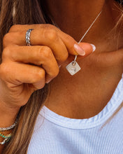Load image into Gallery viewer, Starburst Necklace
