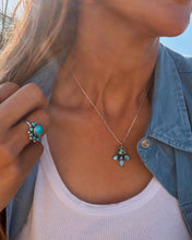 Load image into Gallery viewer, Laid-Back Necklace
