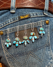 Load image into Gallery viewer, Laid-Back Necklace
