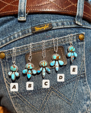 Load image into Gallery viewer, Laid-Back Necklace
