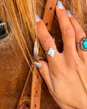 Load image into Gallery viewer, Livingston Adjustable Ring
