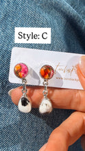 Load image into Gallery viewer, Aven Earrings
