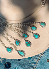 Load image into Gallery viewer, Purslane Necklace
