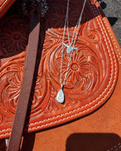 Load image into Gallery viewer, Lively Necklace

