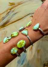 Load image into Gallery viewer, Draw-Partner Bangle
