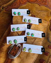 Load image into Gallery viewer, Retta Stud Earrings
