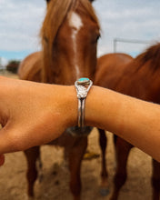 Load image into Gallery viewer, Sundance Vintage Cuff
