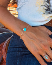 Load image into Gallery viewer, Reversible Turquoise Bracelet (B)
