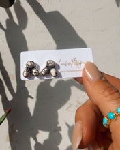 Load image into Gallery viewer, Jaden Stud Earrings
