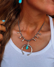 Load image into Gallery viewer, Dumont Squash Necklace
