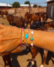 Load image into Gallery viewer, Dad’s 3 Stone Heart Bracelet
