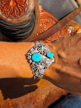 Load image into Gallery viewer, Maverick Vintage Cuff
