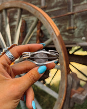 Load image into Gallery viewer, Sutton Vintage Cuff

