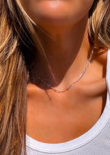 Load image into Gallery viewer, Paper Clip Chain
