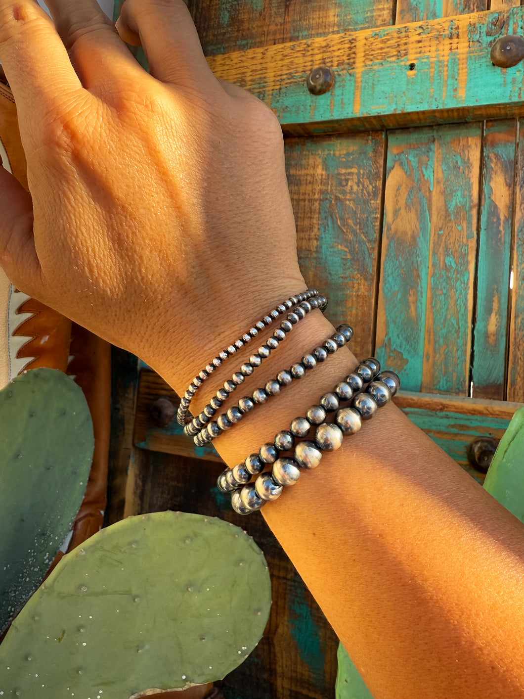 Lundy Navajo Style Pearls Bracelet - Turnback Pony ™ - Bracelet