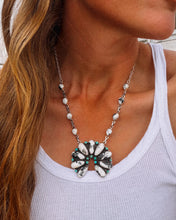 Load image into Gallery viewer, Vickie Squash Necklace
