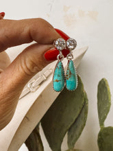 Load image into Gallery viewer, Queen of the Ranch Earrings
