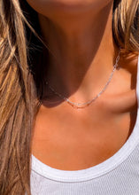 Load image into Gallery viewer, Paper Clip Chain
