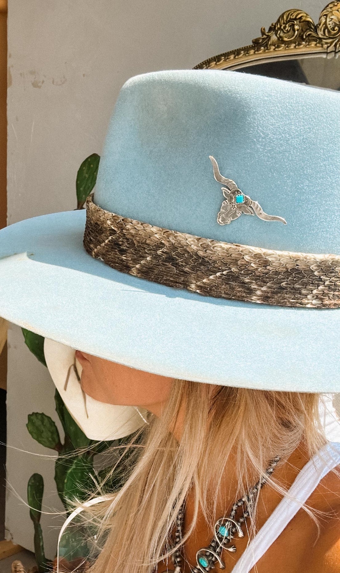 Longhorn Hat Pin - Turnback Pony ™ - Hat pin