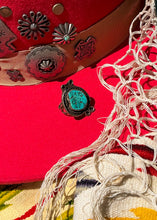 Load image into Gallery viewer, VINTAGE 86 Ring - Turnback Pony ™ - Ring
