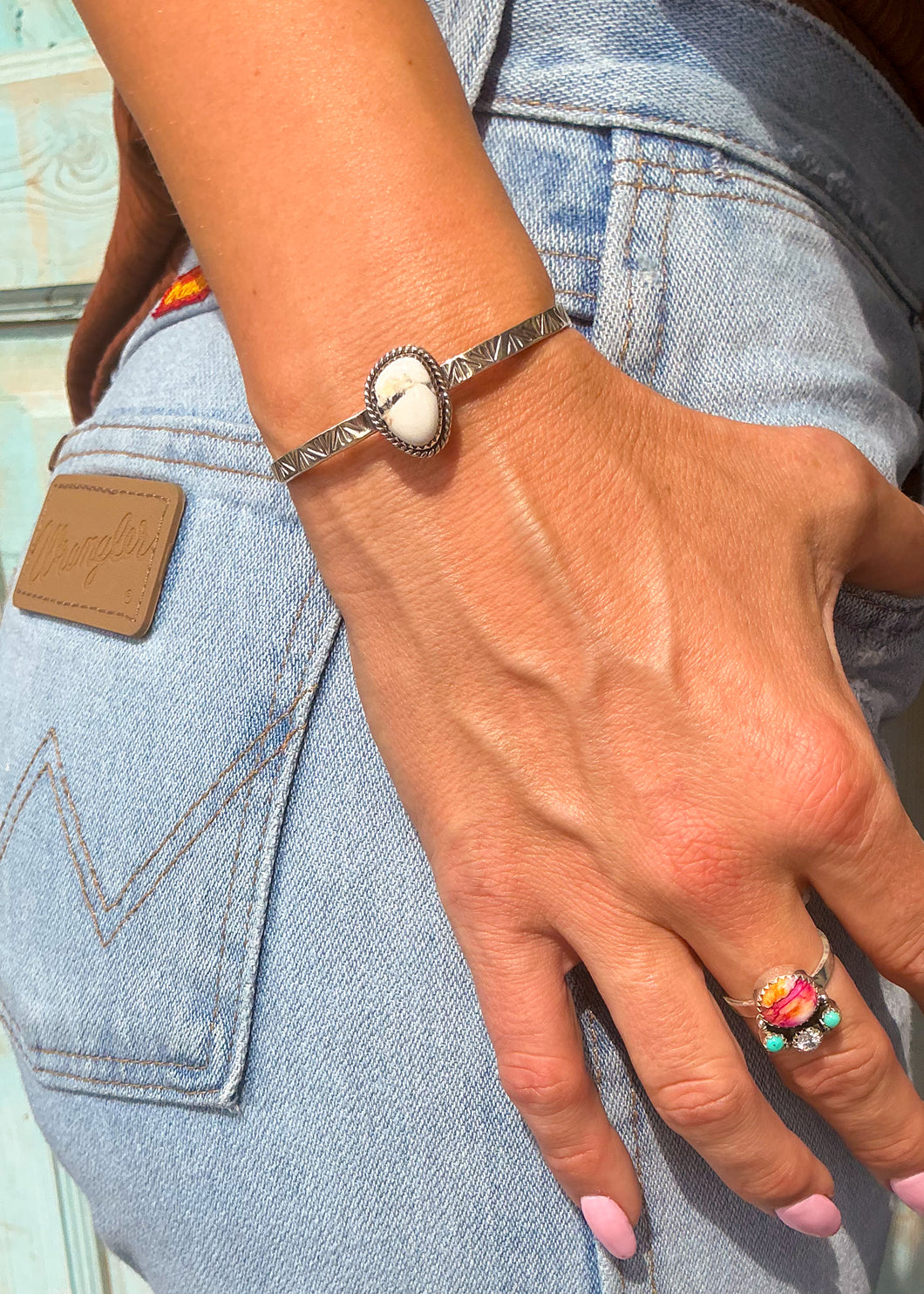 Charlie Cuff (WHITE BUFFALO)