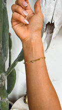 Load image into Gallery viewer, Gold Paper Clip Bracelet - Turnback Pony ™ - Bracelet
