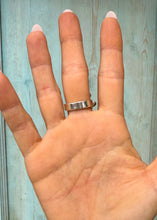 Load image into Gallery viewer, Daphne Ring
