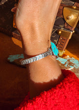 Load image into Gallery viewer, Libby Cuff
