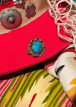 Load image into Gallery viewer, VINTAGE 88 Ring - Turnback Pony ™ - Ring
