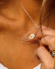 Load image into Gallery viewer, Sofia Necklace
