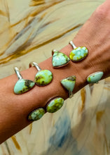 Load image into Gallery viewer, Draw-Partner Bangle
