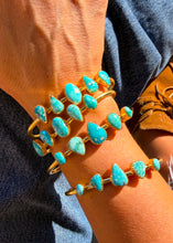 Load image into Gallery viewer, Lativia Gold Cuff
