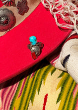 Load image into Gallery viewer, VINTAGE 89 Ring - Turnback Pony ™ - Ring
