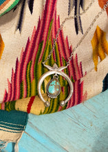 Load image into Gallery viewer, Naja Chain Necklace (Style D)
