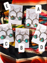 Load image into Gallery viewer, Evening Sky Earrings
