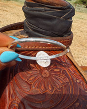 Load image into Gallery viewer, Parma Side Cuff
