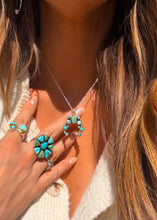 Load image into Gallery viewer, Della Necklace
