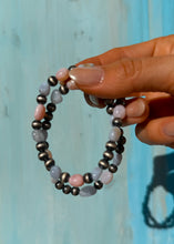 Load image into Gallery viewer, Kay Navajo Style Pearl Bracelet
